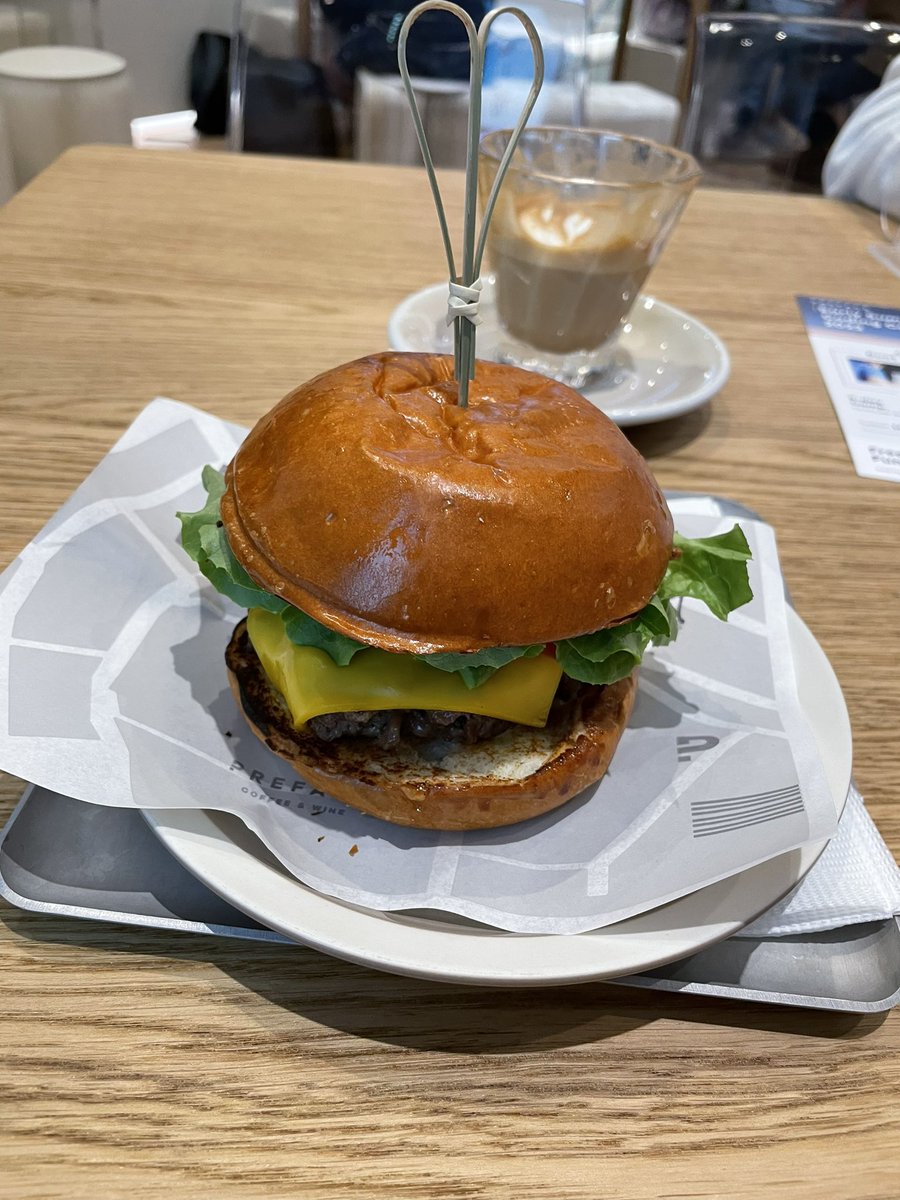 yoyo00974's tweet photo. 再訪,好失望🥲
#hkcafe #daily #foodie https://t.co/9gXNObhNrx