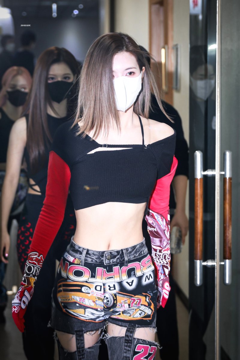 220401 🎥

#배이 #BAE #엔믹스 #NMIXX