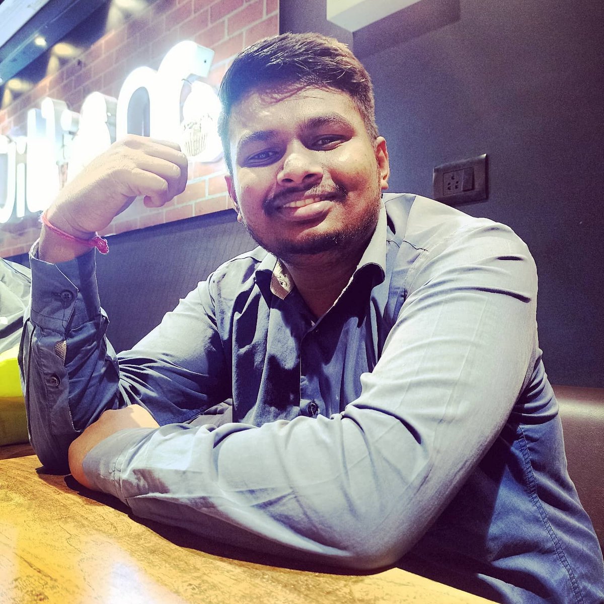 er_utsav_18's tweet photo. #NewProfilePic https://t.co/qFUcgyefL9