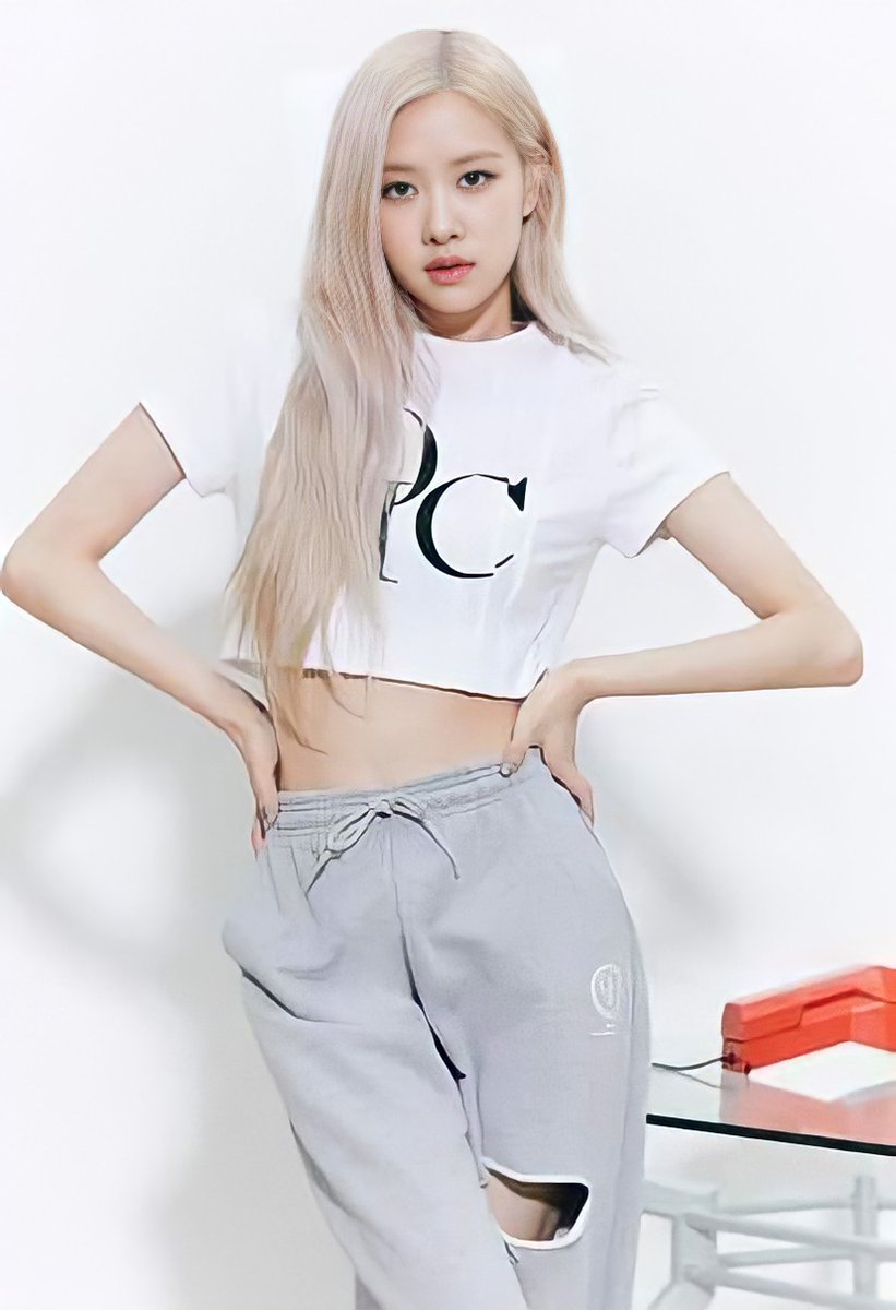 mymusicianrose's tweet photo. Her face expression and charm 🔥✨😍

#ROSÉ #로제 @BLACKPINK https://t.co/o5wX1QZzHE