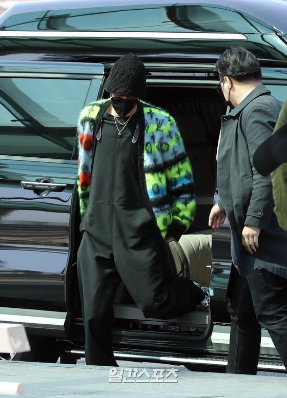 OldArmyCR1's tweet photo. Buen viaje Hobi #HaveASafeFlightBTS #GetWellSoonJhope #JHOPE @BTS_twt https://t.co/Ld09CAnlnK