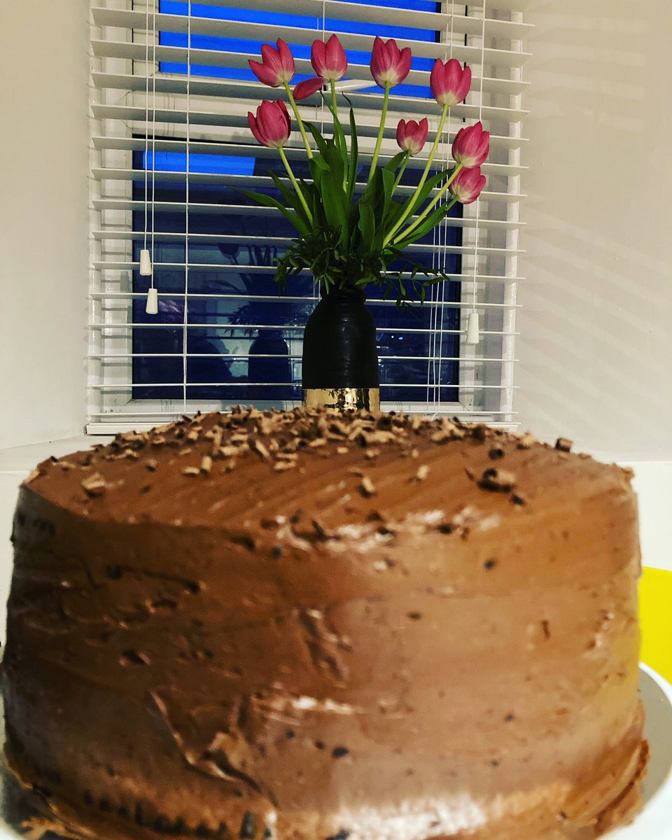 cake_dame's tweet photo. Icing just completed  #DevilsFood Cake . 
It’s icing heavy I hope I will be able to cut it later . 🙏 https://t.co/kiTomhNqMs