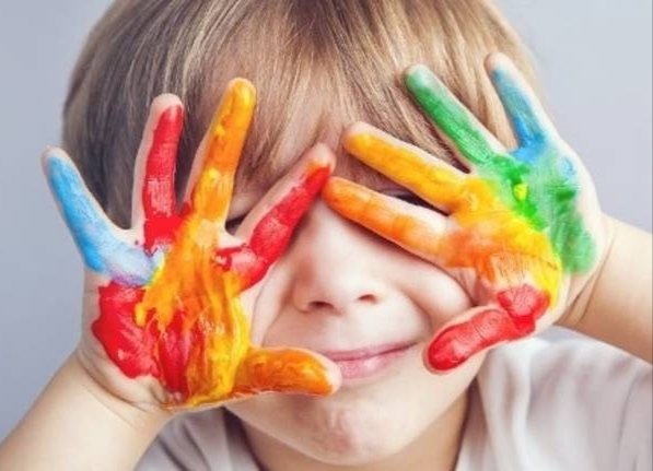 Ogni bimbo è speciale.
Sono come farfalle nel vento..
alcuni volano più di altri,ma ognuno vola nel modo migliore che gli è possibile.
Perché allora fare paragoni?
Ognuno è diverso
Ognuno è speciale
Ognuno è bello ed unico♥️
#GiornataMondialeAutismo 

Oggi il Buongiorno è così♥️