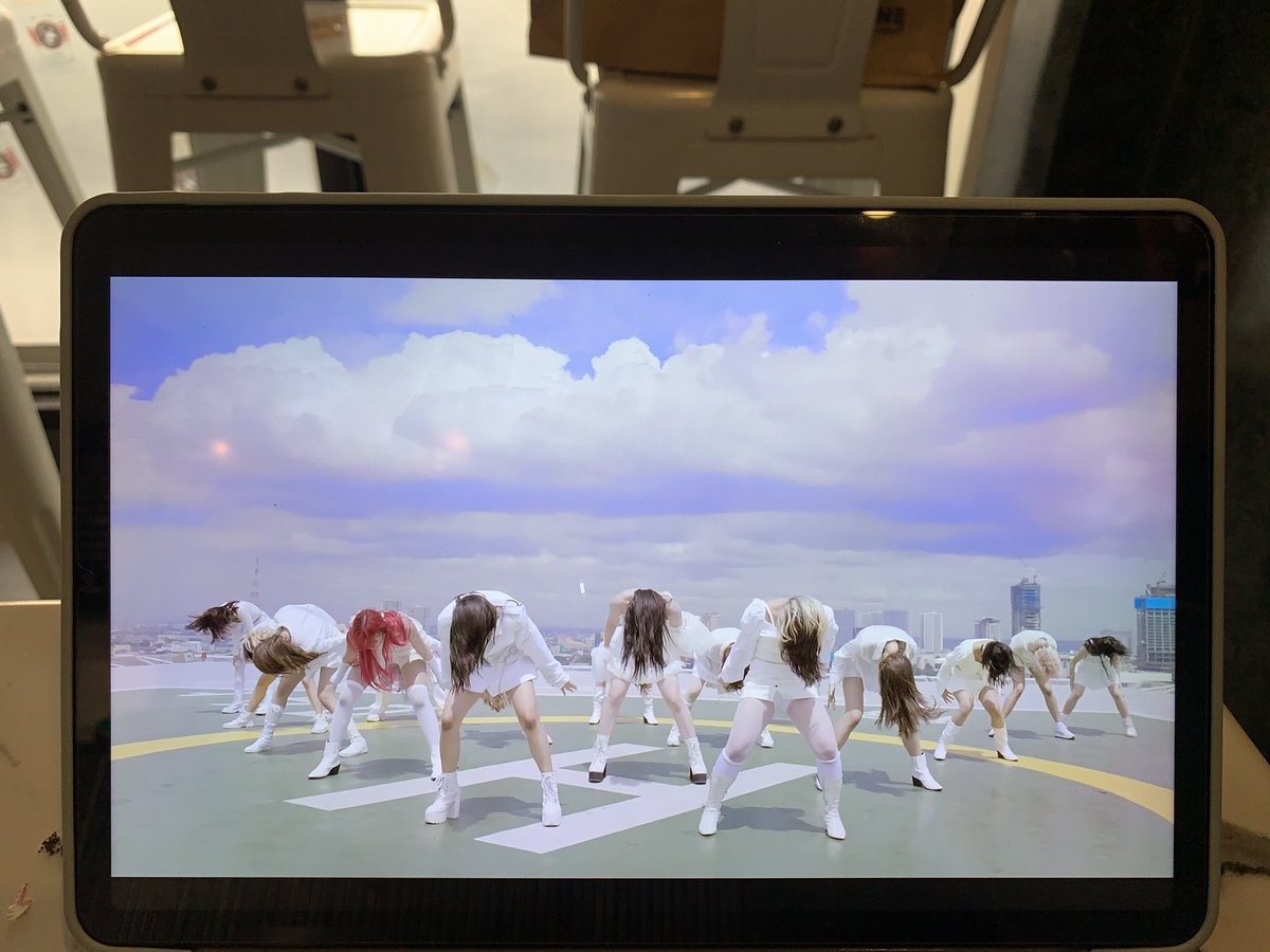 Hakkie_Junseo's tweet photo. MNL48 screams LEVELLING AND SYNCHRONIZATION!!! https://t.co/Byd8026A4B