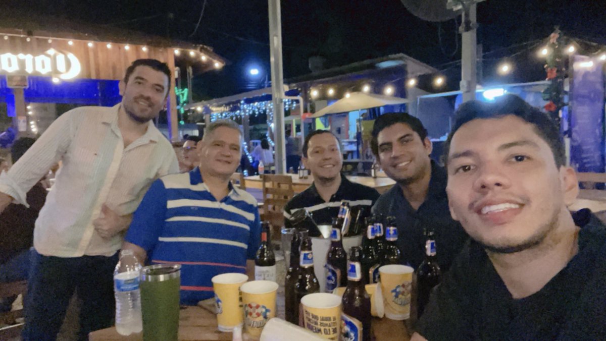 rmriguito's tweet photo. #pediateam ❤️ https://t.co/FkHK3dbqLz