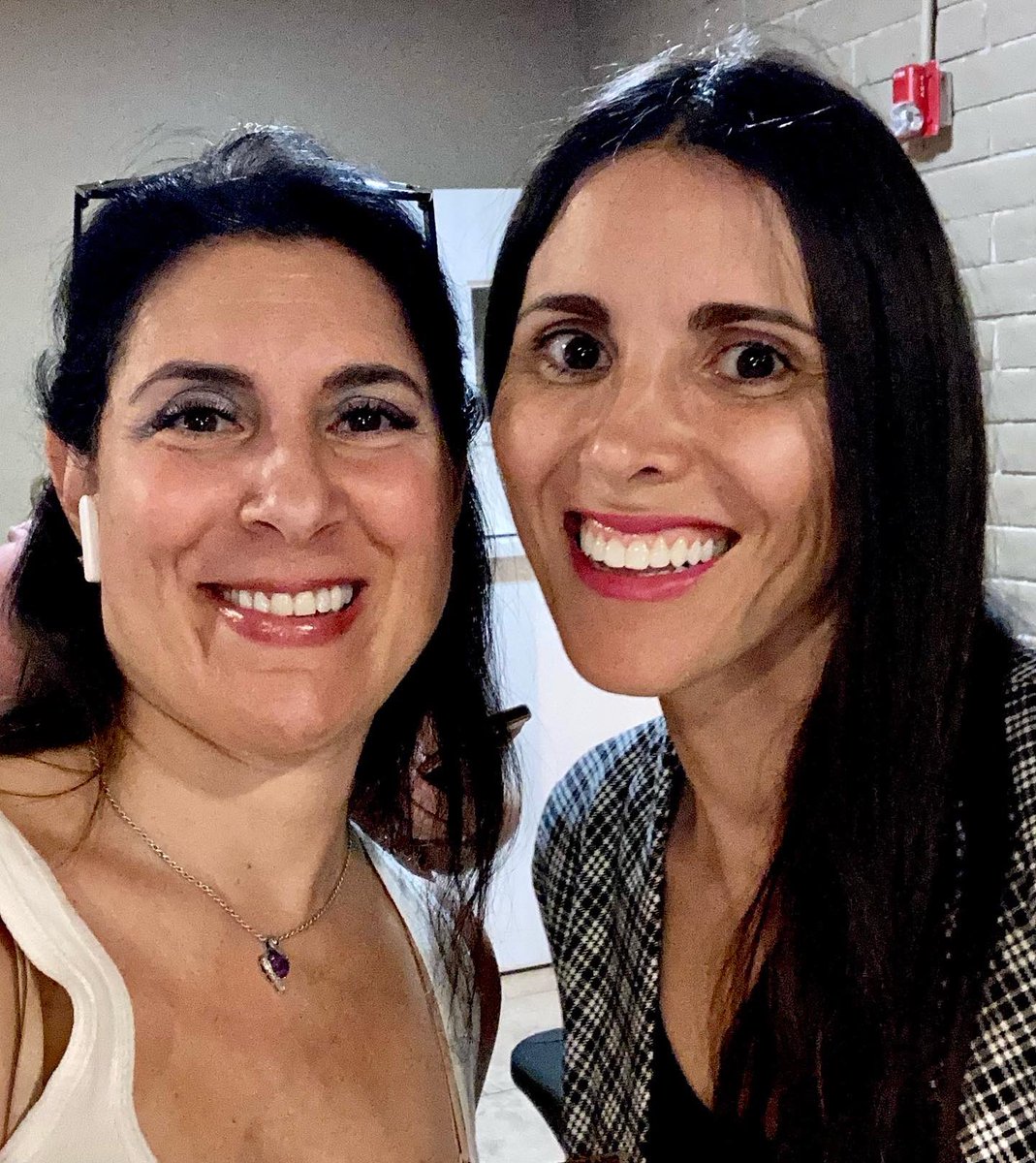PMom007's tweet photo. So nice to see a new friend @shirysapir &amp; my first-ever guest on my new show #AmericanPerspective  @greatstatealliance first annual #freedommarket Bringing community together @tippingpointacademyaz #familytime #fridaynight https://t.co/yYA9TmmlXr