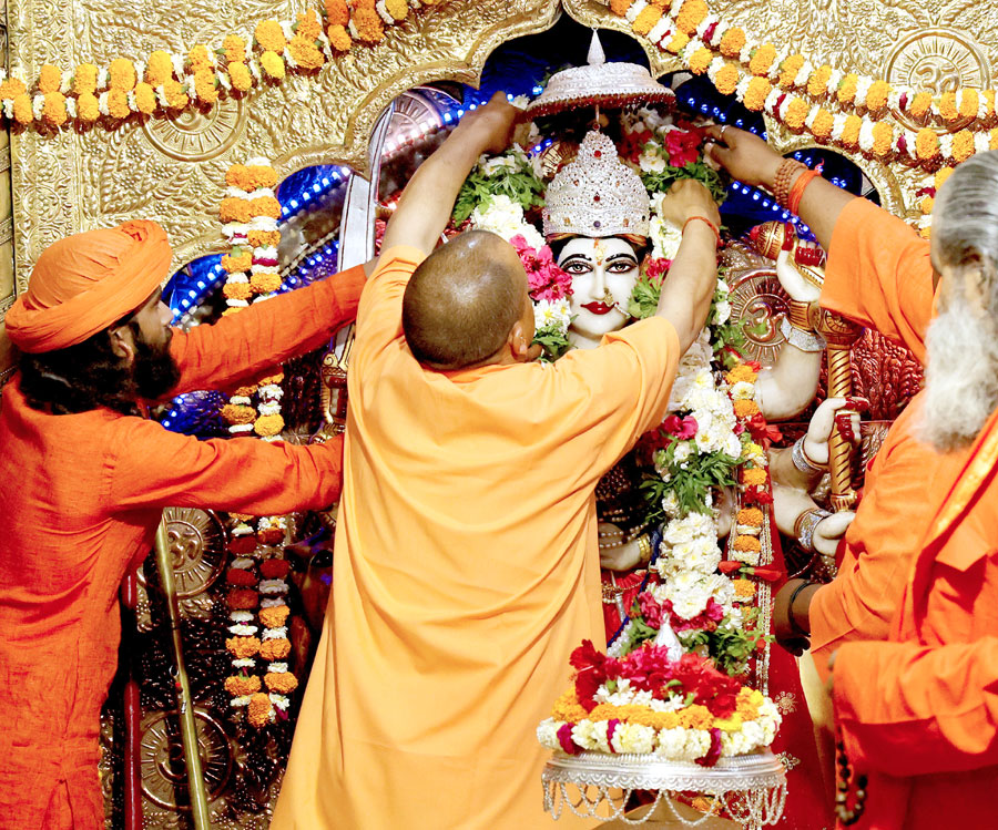 myogiadityanath's tweet photo. चैत्र नवरात्र के शुभ अवसर पर आज बलरामपुर स्थित आदिशक्ति माँ पाटेश्वरी देवी शक्तिपीठ, तुलसीपुर में माता रानी जी का विधि-विधान से दर्शन-पूजन कर लोक-मंगल की कामना की।

जगद्जननी माँ भगवती जगदंबा अपनी कृपा हम सभी पर बनाए रखें। https://t.co/GskkGKjqN8