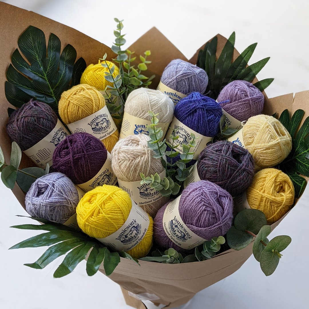 pompommag's tweet photo. We’re here to brighten your Saturday with the news that Jamiesons of Shetland are April’s MAL sponsors! Two lucky crafters will win a ‘bouquet’ of JoS Spindrift containing 20 balls of yarn! 💐
#Knitting #MakeAlong #KnitAlong #KnittingTwitter #KnittersOfTwitter #PomPomPress https://t.co/leyPkqgXyR