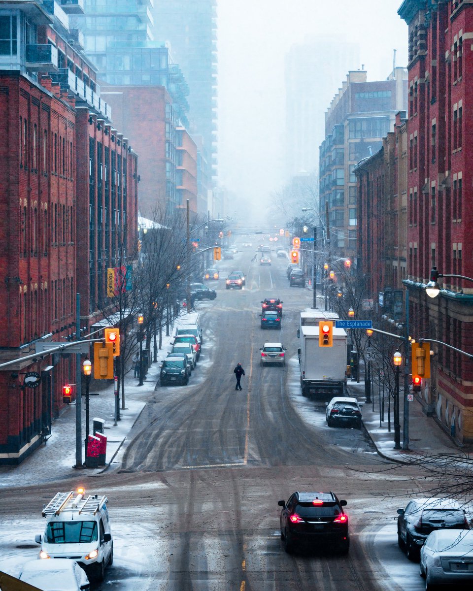 StreetEvolution's tweet photo. 𝐓𝐡𝐢𝐬𝐈𝐬𝐀𝐟𝐥𝐚𝐡: Toronto https://t.co/4sp5EkvZ7J