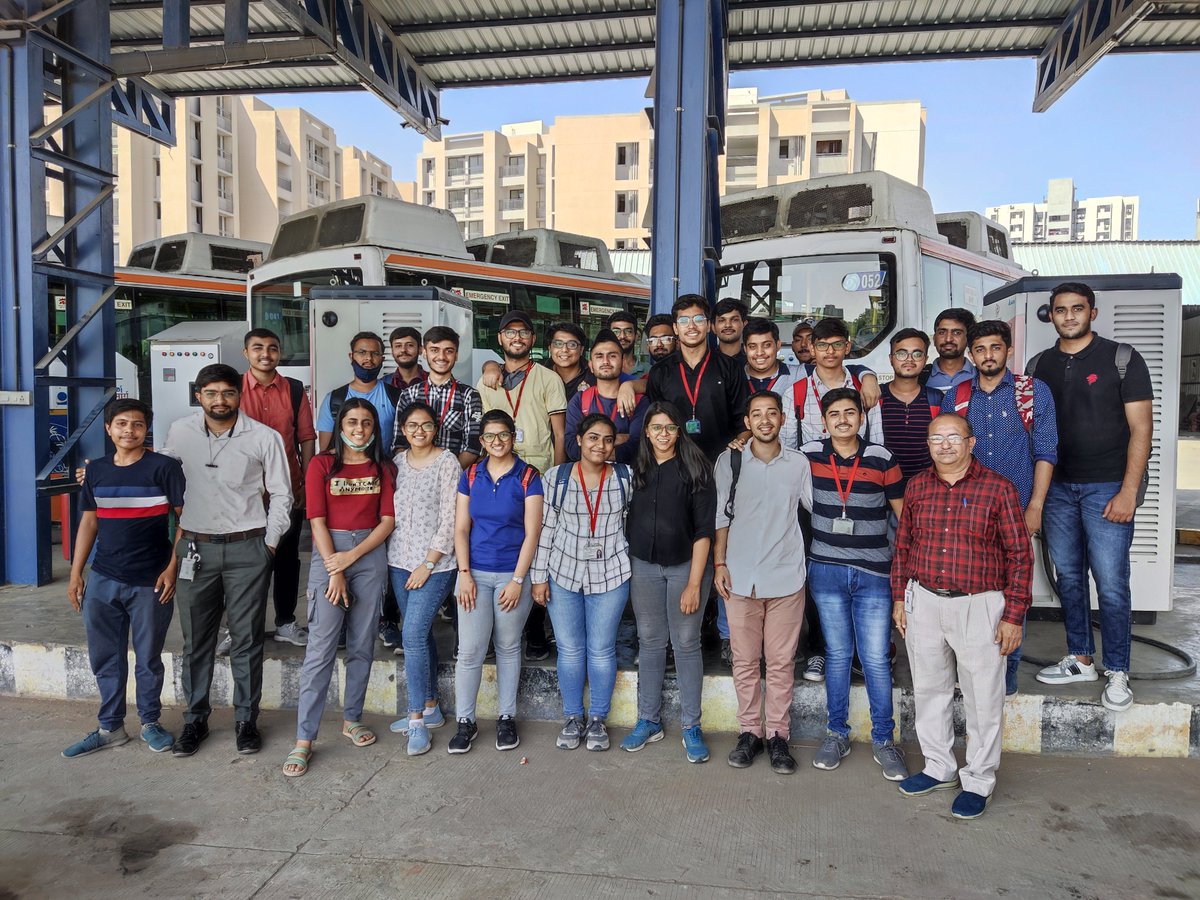 AdaniUniversity's tweet photo. A Live site visit at Ahmedabad Janmarg Limited(BRTS), by the CIE department of AIIE for a complete understanding of technical and operations control parameters of the smooth running of the BRTS depot.
#FieldVisit #BRTS #OnSite #Learning #TransportationEngineering #AIIE #AII https://t.co/wMlfXgz7a4