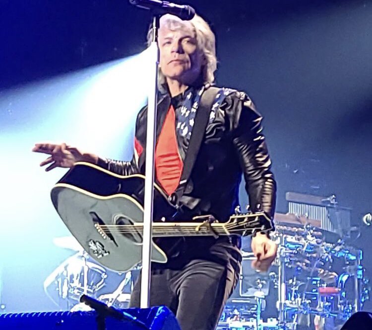 JoviUpdates's tweet photo. .@BonJovi on stage in Omaha, Nebraska on the 2022 tour - April 1, 2022
Credit: cherylnj, andreawilsonwillman, Shelley.Kruger7 &amp; deedeekos on IG https://t.co/EX22ygjpwo