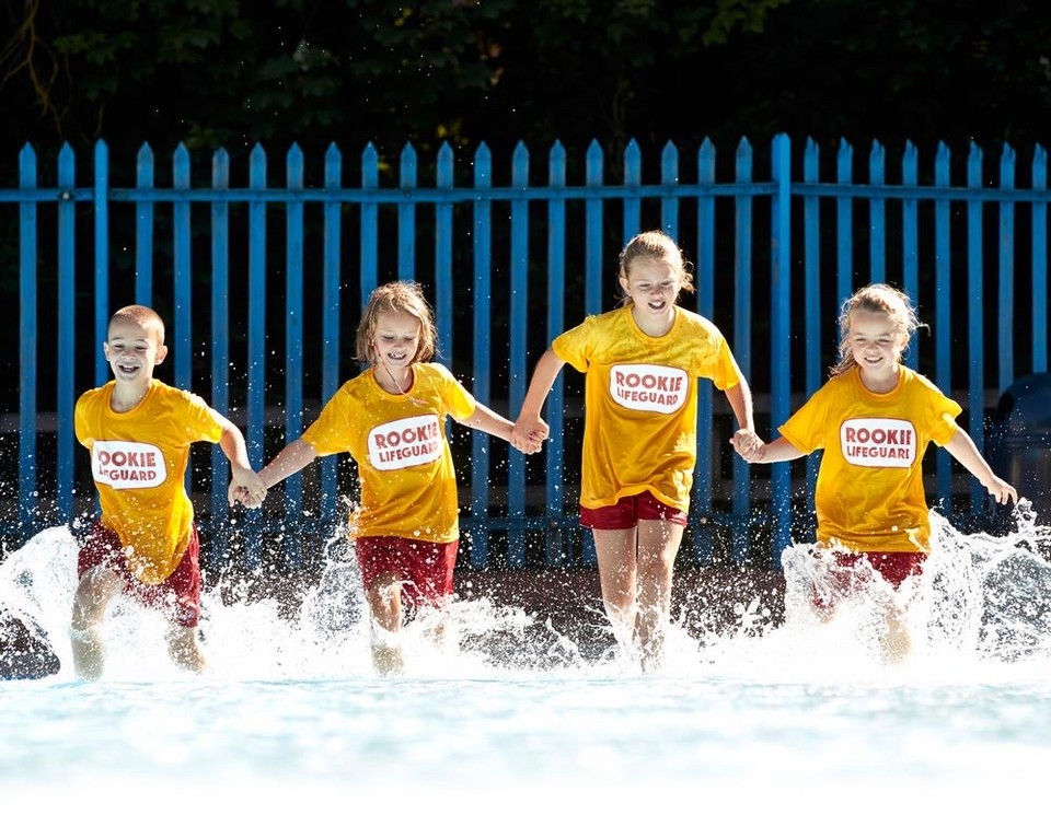 FreedomRhayader's tweet photo. Our rookie taster sessions will give you rescue and first aid skills which will stay with you for life! Taster sessions Wednesday’s 13th and 20th April at 9.30am, 📱01597 810 355 to book. #rookielifeguard #swimschool #skillsforlife #easter #rhayader #powys https://t.co/tTlHl0UAMf