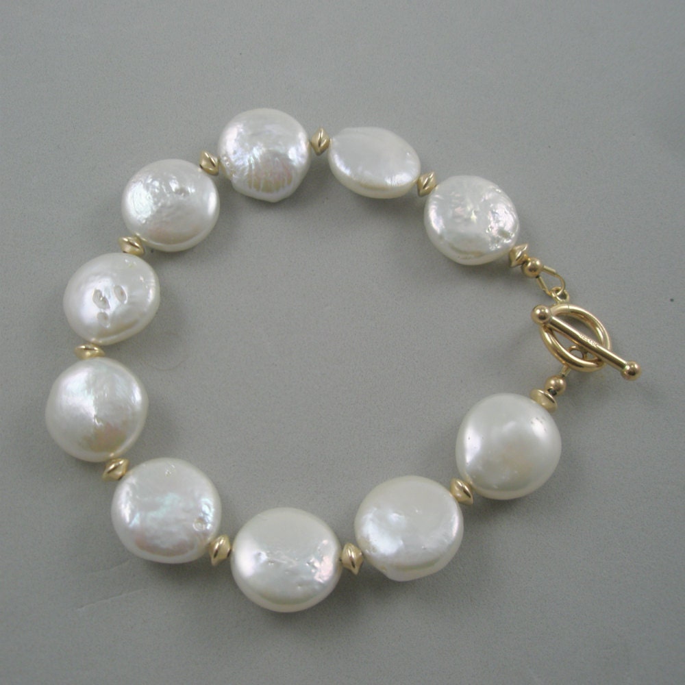 stoneberri's tweet image. Puffy Rounded Pearls tuppu.net/276efd1f #Etsy #Stoneberri #ToggleClosure