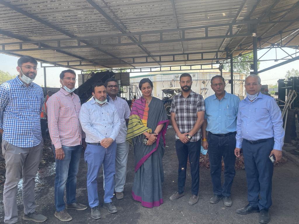 SwachhBharatGov's tweet image. #SBM-U National Team visited the 200 TPD Biomethanation Plant in Ambala&apos;s Shahzadpur. The plant is founded by Shaurya Galhotra in 2012 &amp;amp; operated by M/S Suntan Life for #wasteprocessing. Encouraging #CircularEconomy, it is currently processing Ambala&apos;s 70-80 TPD of organic waste.