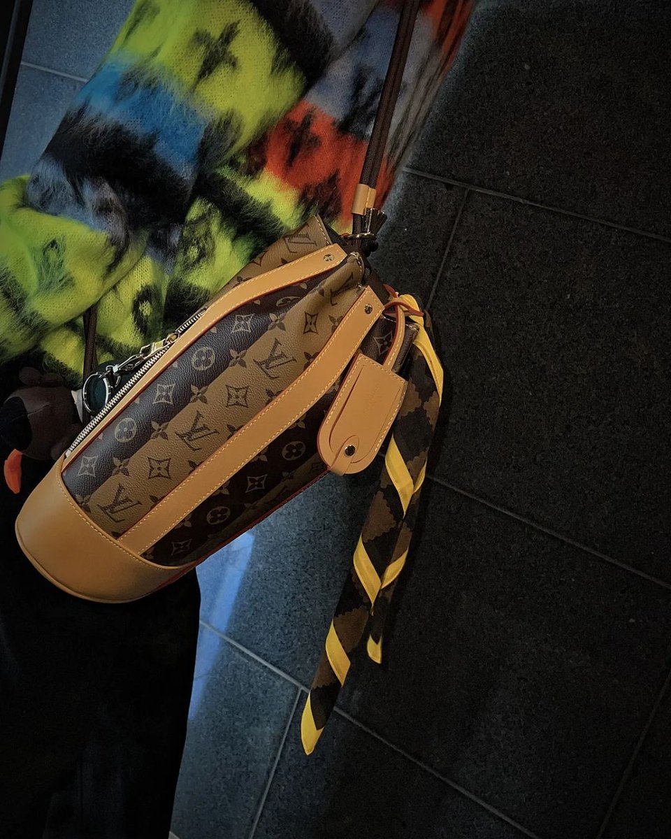 BIGHIT_INFO's tweet photo. J-hope on instagram 

: Go to LV ✈️ https://t.co/Xf46DF09sp