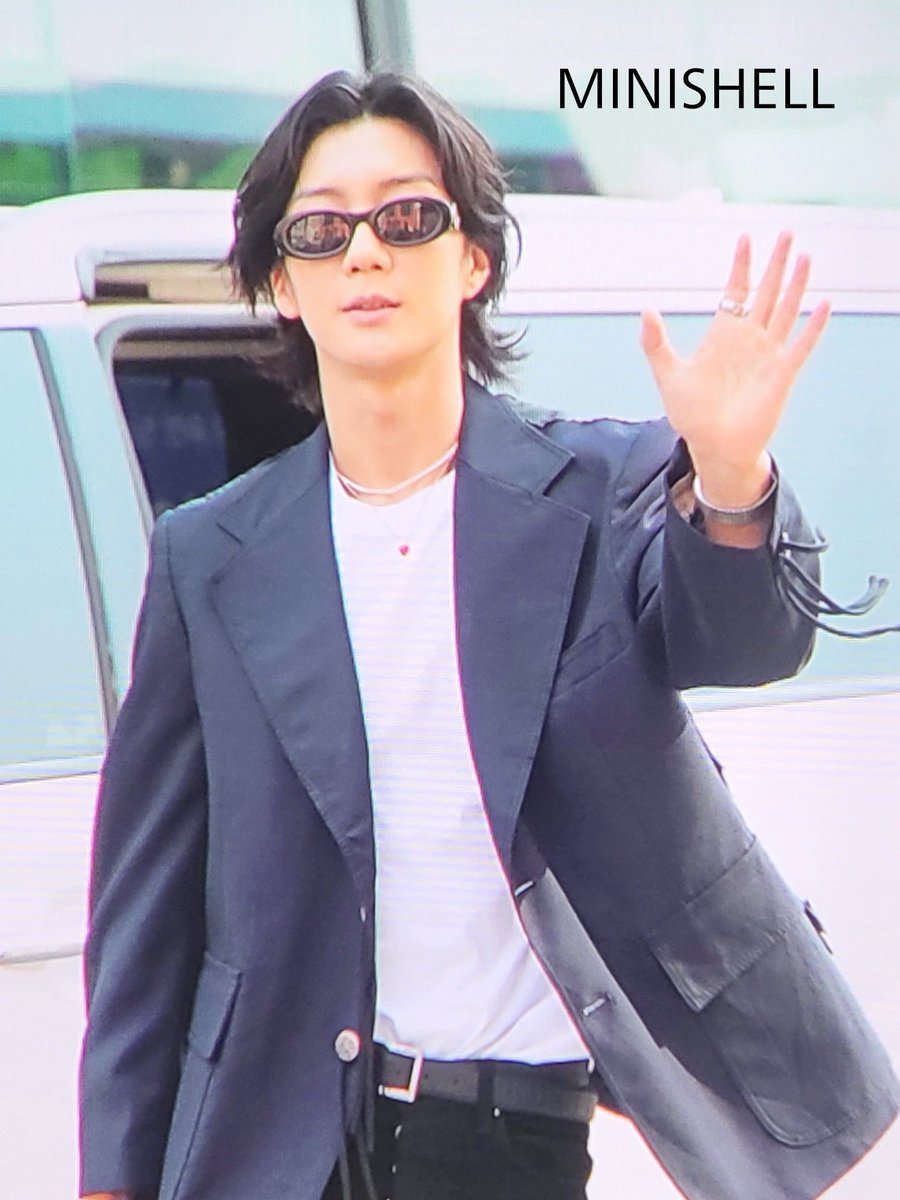 220402  프리뷰

오늘도 제일 멋있네🥰

#WINNER #HOONY #위너 #이승훈
<a href="/official_hoony_/">official_hoony_</a>