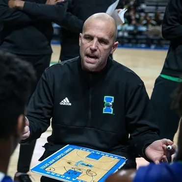 CoachesDatabase's tweet photo. 2021-22 Southland Coach of the Year
Steve Lutz (Texas A&amp;M-CC) https://t.co/ksLK47nitY