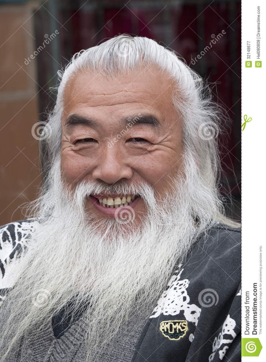 AKasingye's tweet photo. We all know this famous Chinese actor. https://t.co/ciemUw7I5a