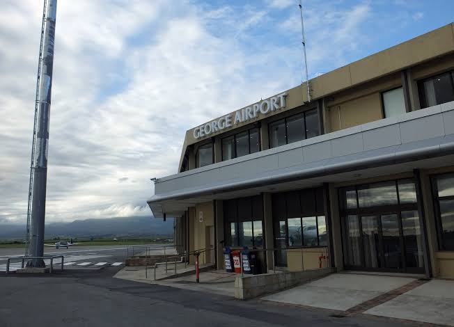 AfricaFactsZone's tweet photo. George Airport in George, South Africa became Africa's first solar powered airport in 2016. https://t.co/Whjk9IkVOS