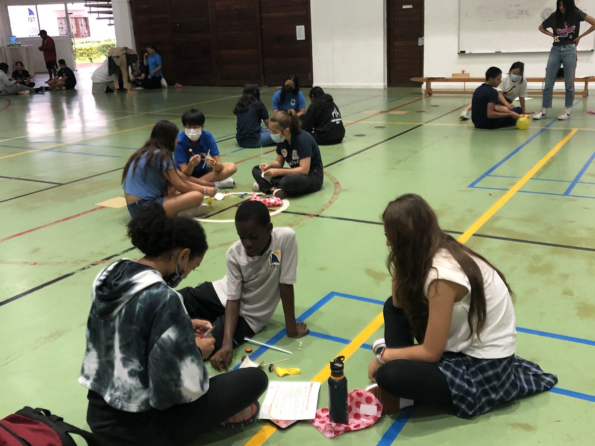 Ms. Bloom tweet media