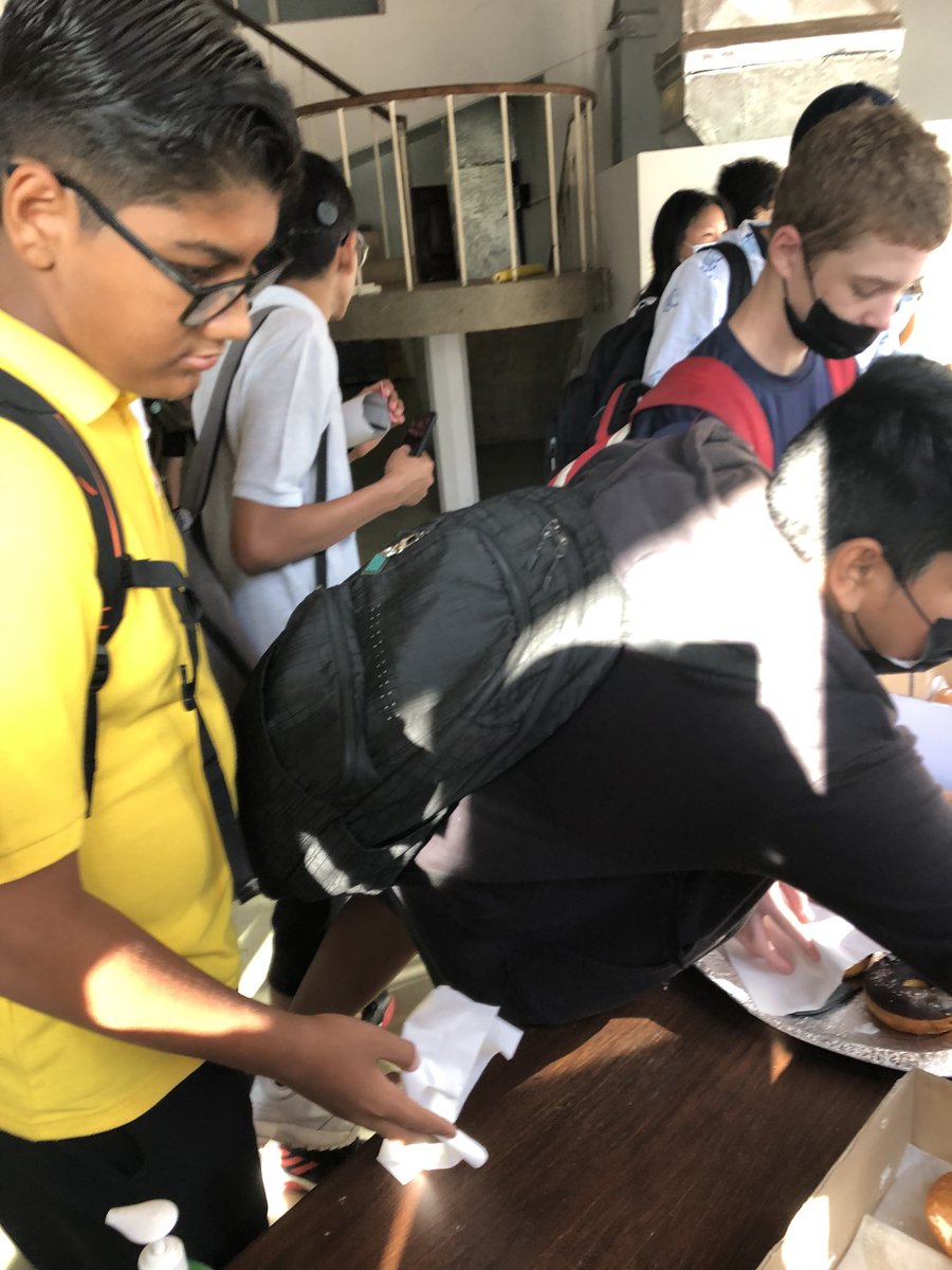 Ms. Bloom tweet media