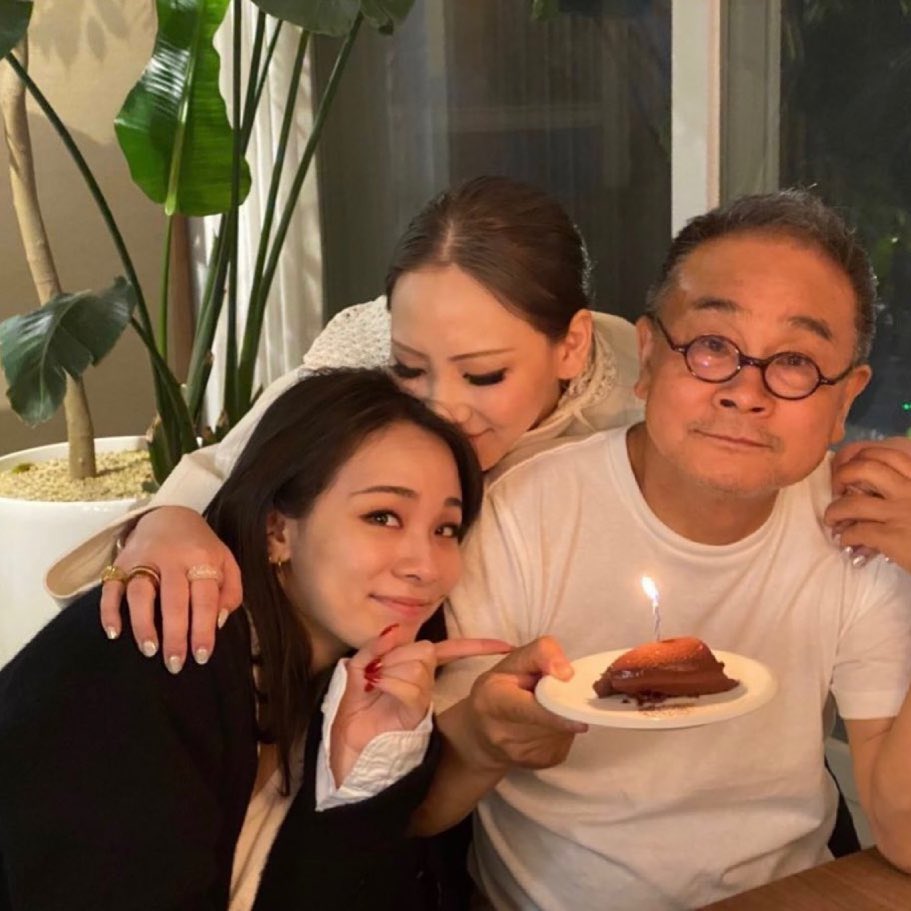 forchaerinnie's tweet image. Who she turns to for strength and her journalling habit

@chaelinCL #CL