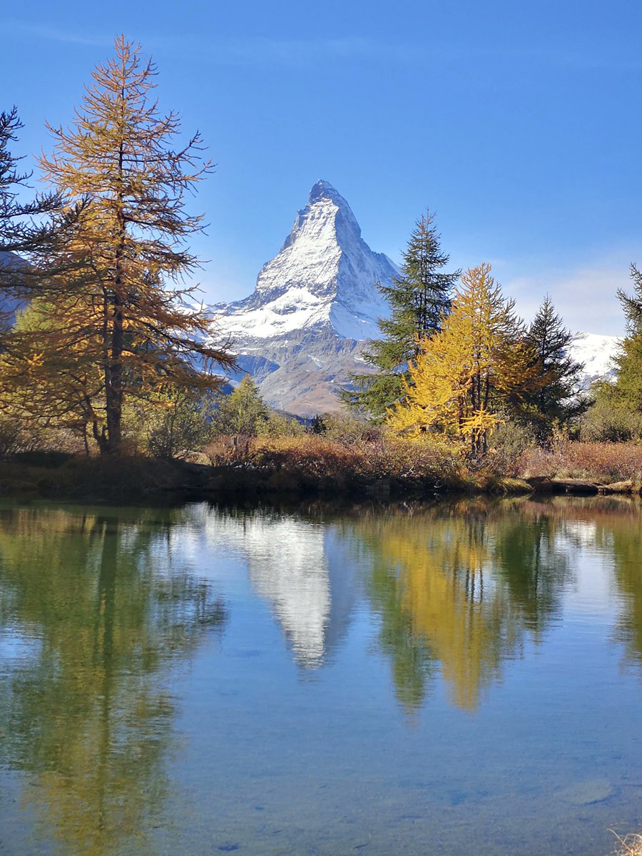 Loved capturing these reflections of the #Matterhorn whilst walking the 5 lakes trail in Zermatt, #Switzerland #mountain #Reflections #landscapephotography #travelphotography #travelblogger #travel