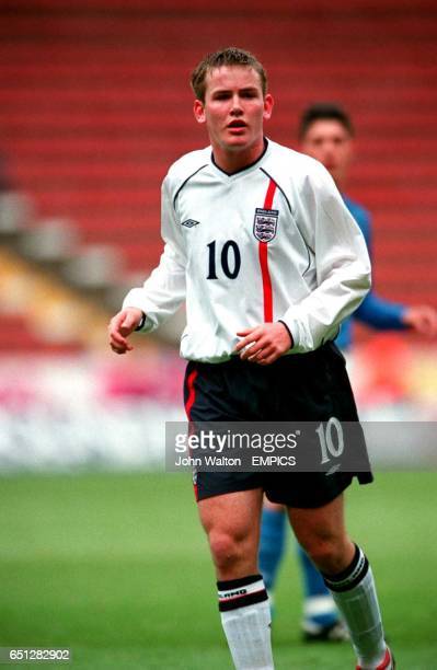 BFC_ExPlayers's tweet photo. Happy 38th Birthday today to former Pool midfielder & local lad who is now the BFC Academy Director ....Ciaran Donnelly @ciadonnelly
Hope you have a great day Ciaran !
👍😀🎂⚽️🍊
#TopMan
#Donners
#Cia https://t.co/HUxsYsOgX2