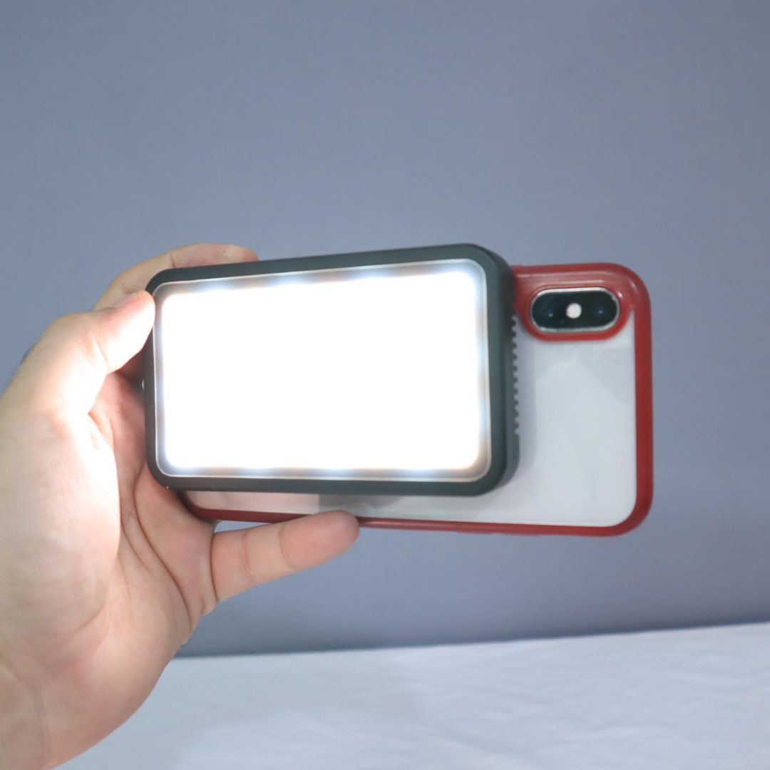 colborjapan's tweet photo. 電話での写真撮影に最適。 電話用の翼はあなたにしっかりとサポートを与えます #COLBORPL5 #COLBOR #COLBORLIGHT
📷miibooth https://t.co/CzX8Y0f8Zb