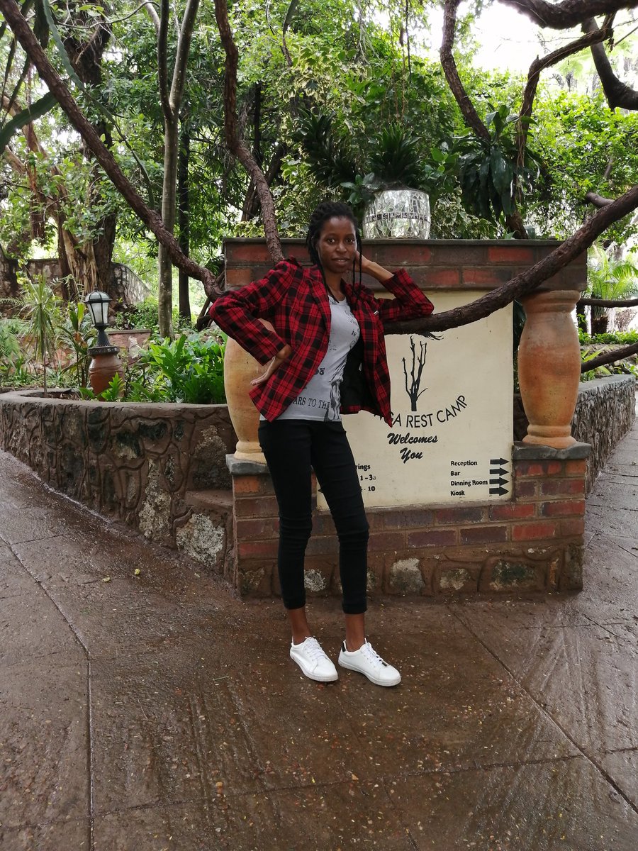 AlafriqueZ's tweet photo. Good morning Zimbabwe. Greetings from people of Binga here in Mat North. We welcome you all to a beautiful district with kind hearted BaTonga people
#VisitBinga
#RefreshWithAnAdventure
@dube_admore
@zimadventures
@iMisred
@daddyhope
@PTChimusoro
@CdeNMaswerasei
@Chef_Tkay https://t.co/jNRsXUzTbr