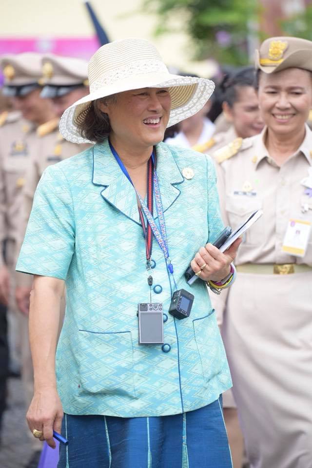 khunploysi's tweet photo. ขอกรมสมเด็จพระเทพ #ทรงพระเจริญ ยิ่งยืนนาน 💜🙏🙏🙏 https://t.co/jgGLj1pEpm