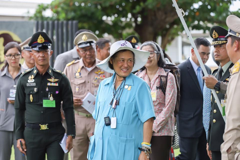 khunploysi's tweet photo. ขอกรมสมเด็จพระเทพ #ทรงพระเจริญ ยิ่งยืนนาน 💜🙏🙏🙏 https://t.co/jgGLj1pEpm