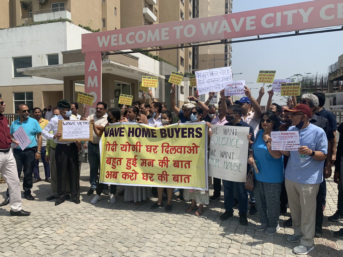 Home buyers Wave City Sec 32 Noida protest march against Builder, 2011 project home buyers still paying emi’s &amp; builder claims self insolvency and bankruptcy. Cases pending in #ncdrc #eow #AllahabadHC #nclt
 <a href="/myogiadityanath/">Yogi Adityanath</a> <a href="/UPRERAofficial/">Uttar Pradesh Real Estate Regulatory Authority</a> <a href="/nefowaoffice/">NEFOWA</a> we seek justice.
