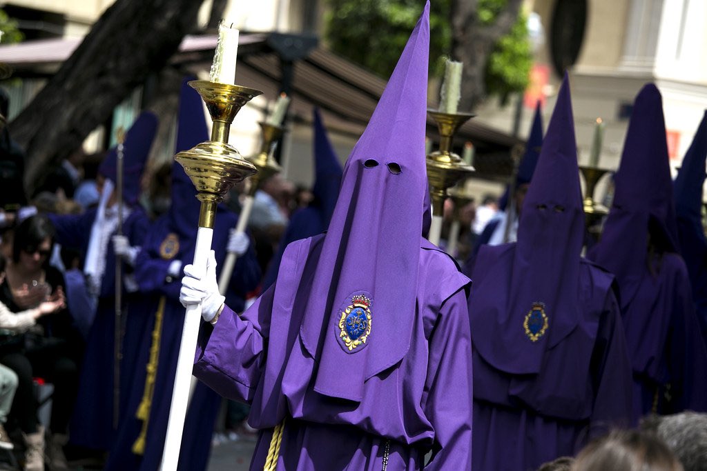 MuseoSalzillo's tweet photo. La Semana Santa de Murcia es una fiesta declarada de Interés Turístico Internacional. Una de sus singularidades está en los magníficos pasos procesionales realizados por Salzillo, con conjuntos escultóricos de gran realismo que nos llevan a la teatralización sacra de la Pasión 🧵 https://t.co/yjqt9dU1LL