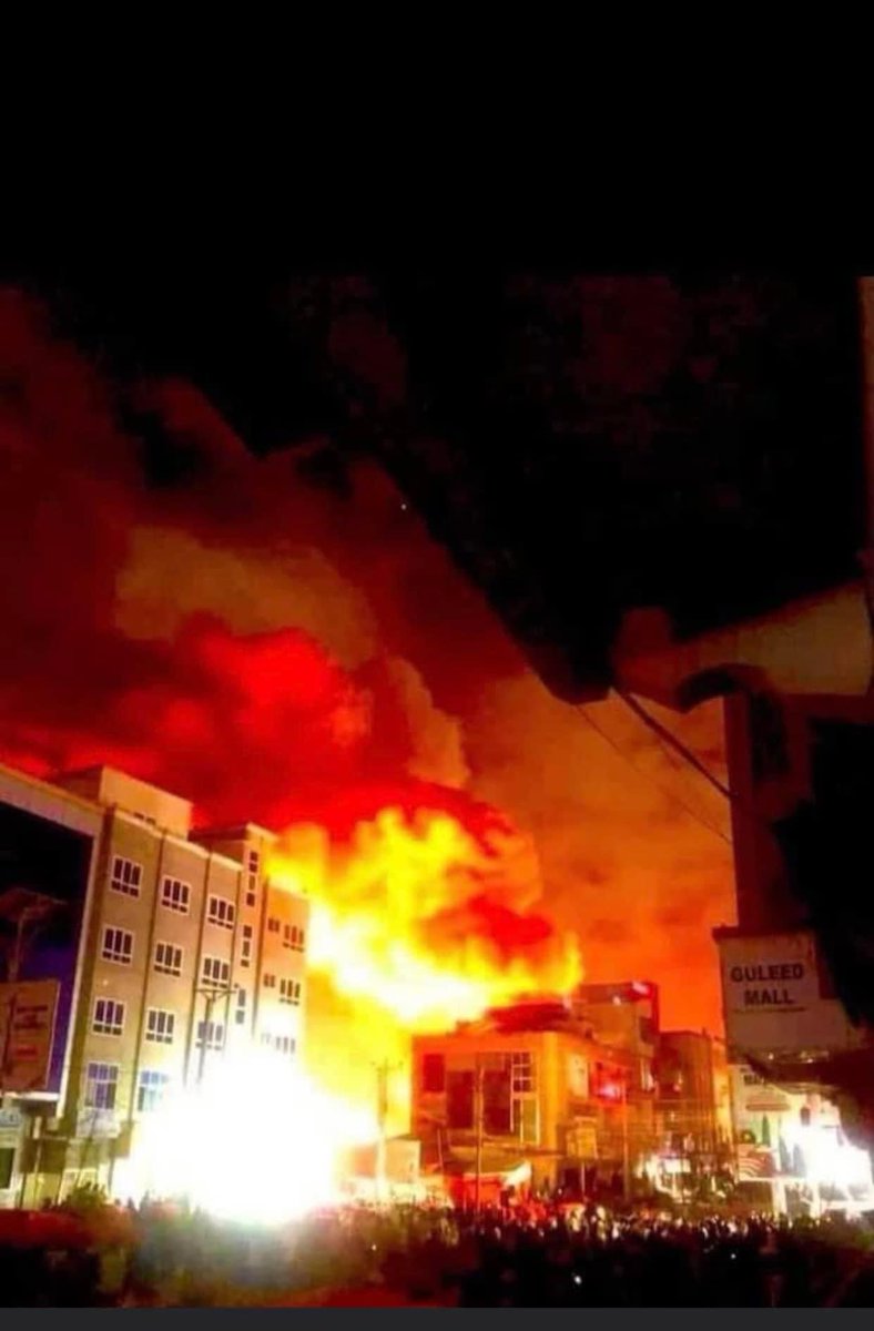 My prayers go out to the affected in #Hargeisa , those that are hurt, lost their loved ones and or their assets, may Allah (swt) give you strength &amp; Sabr. 

This falling on the 1st day of Ramadan, Subhanallah I can’t imagine how packed the markets were. #HargeisaFire