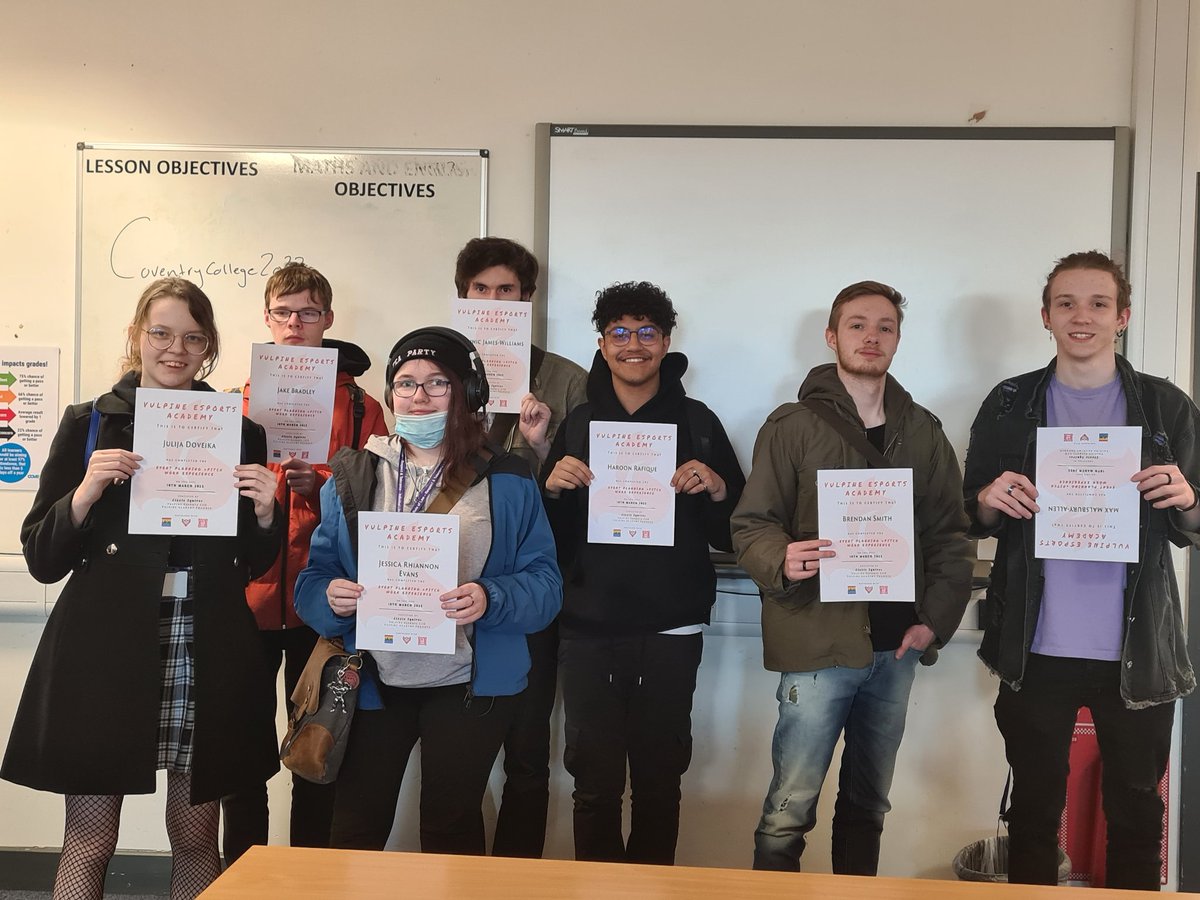 Here's some of the wonderful <a href="/coventrycollege/">Coventry College</a>  students showing off their certificates from our latest workshop😃♥️

Massive thanks again to <a href="/queenbeesenpai/">queenBOOsenpai 👻</a> and <a href="/gregnaika/">Greg</a> for bringing us in 👏