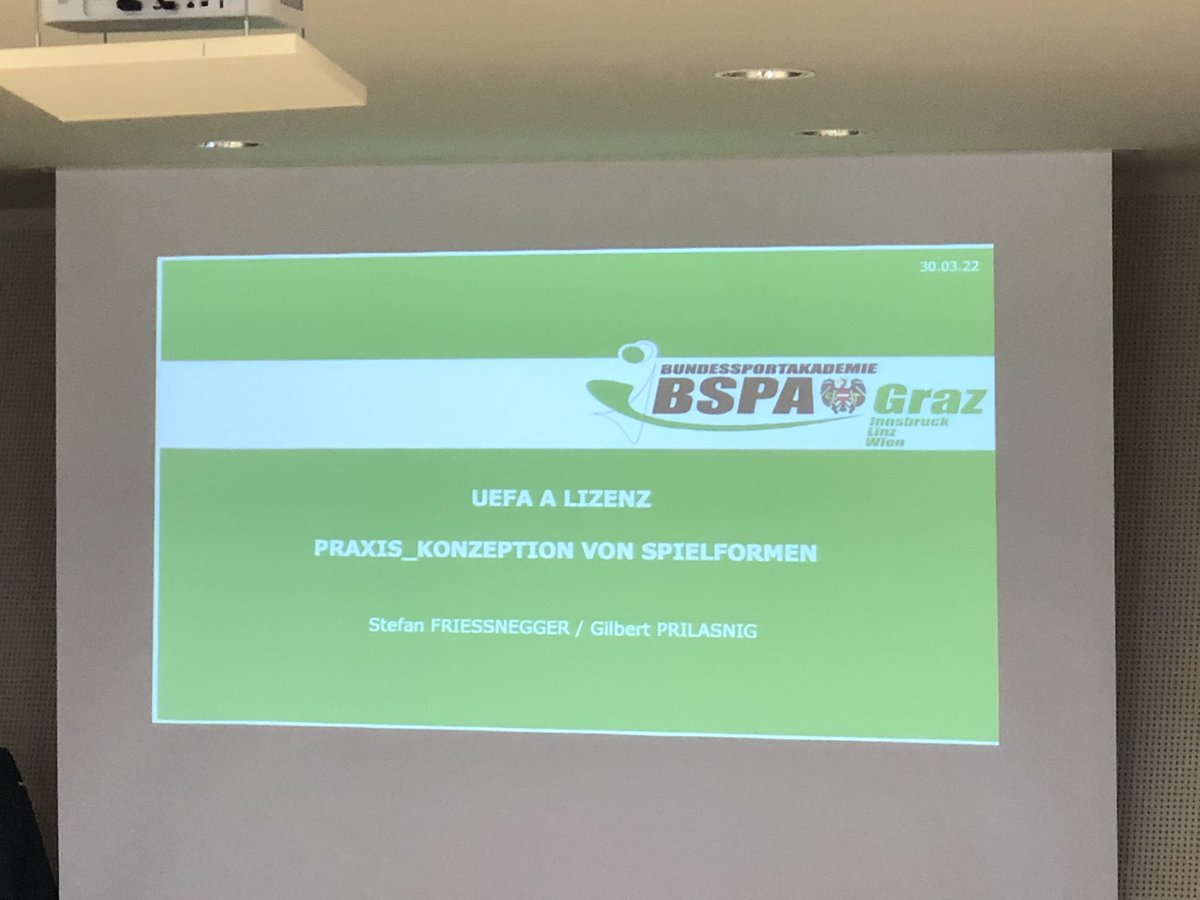Zum 1. mal Referent bei der UEFA A Lizenz! Es war mir eine Ehre! #BSPA #oefb1904