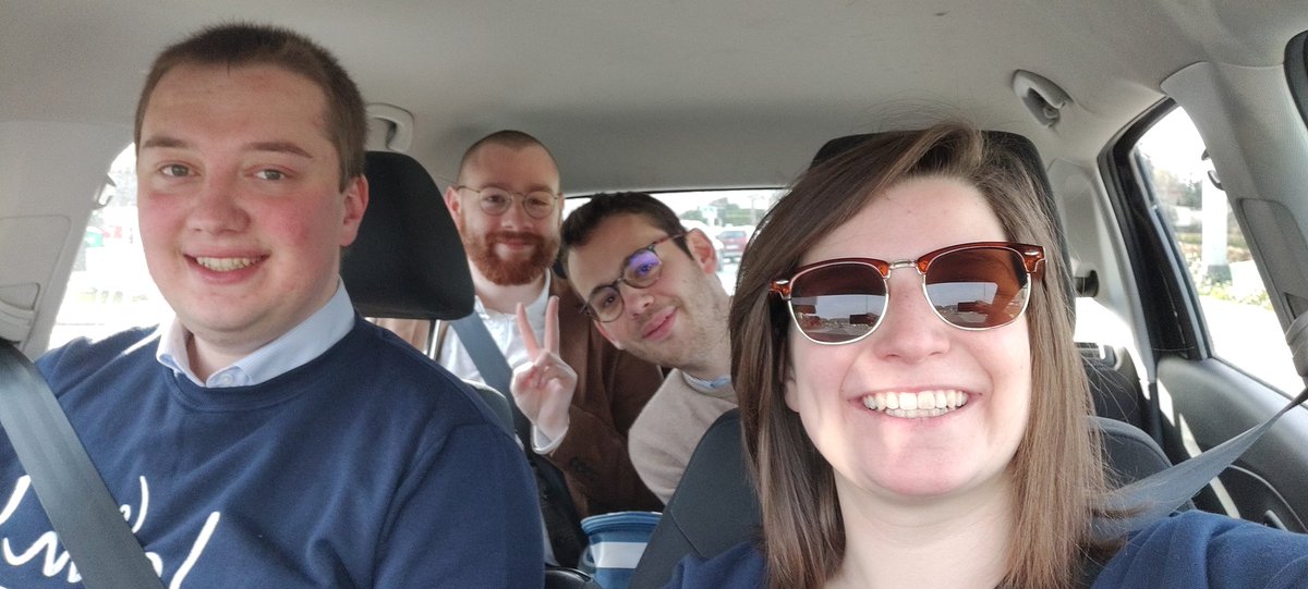 JMRNivelles's tweet photo. Direction Paris pour le meeting de @EmmanuelMacron à la Défense Arena ! 🇧🇪🇨🇵
#MacronArena #NousTous https://t.co/8YdztRE0oH