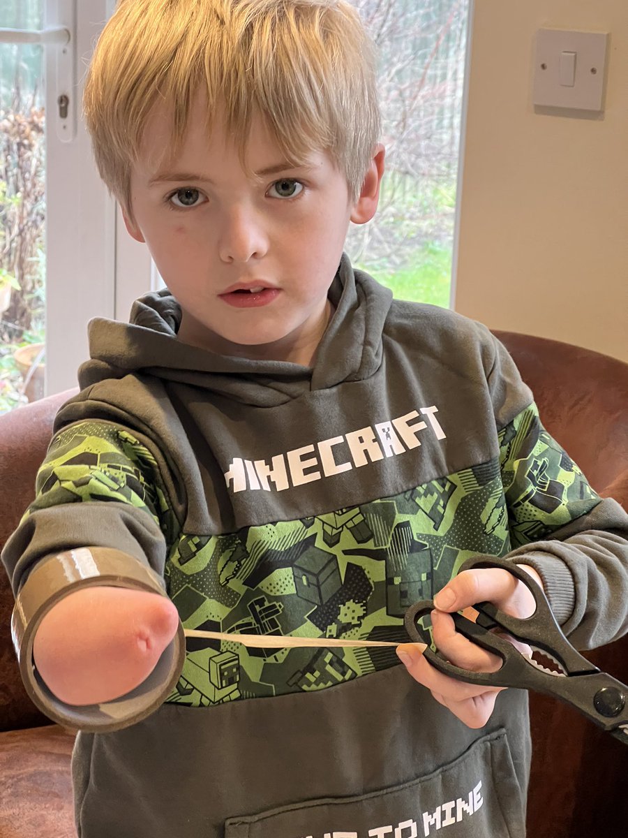 LBofoundation's tweet photo. #limbdifferenceawareness #DayInTheLife #tommyd and LJ playing together, they love cutting and sticking @KoalaaCommunity @IAMPOSSIBLEFdn @TeamUnLimbited @LimbPower https://t.co/59jHdJ2xeI