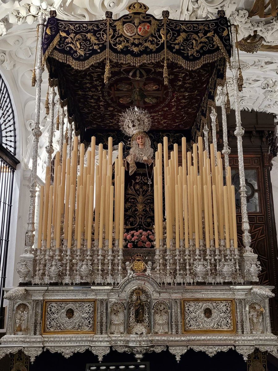 Hermandad de la Sagrada Cena tweet media
