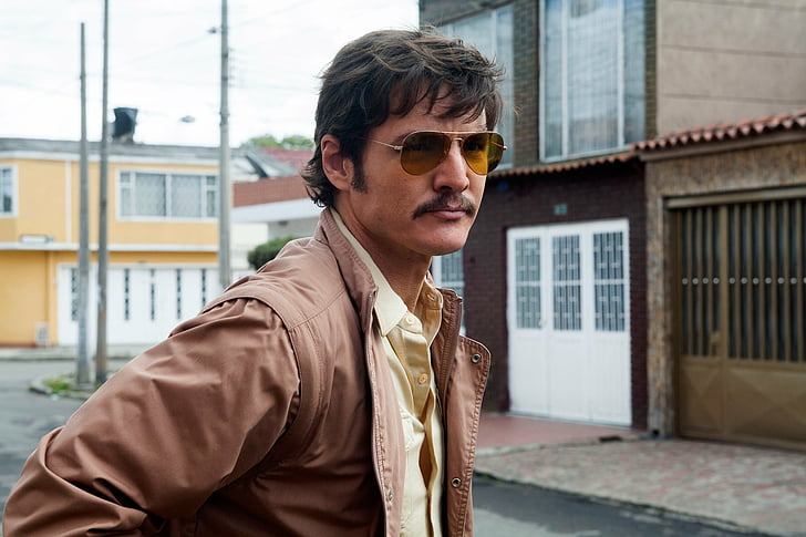 Happy 47th birthday to Pedro Pascal! 