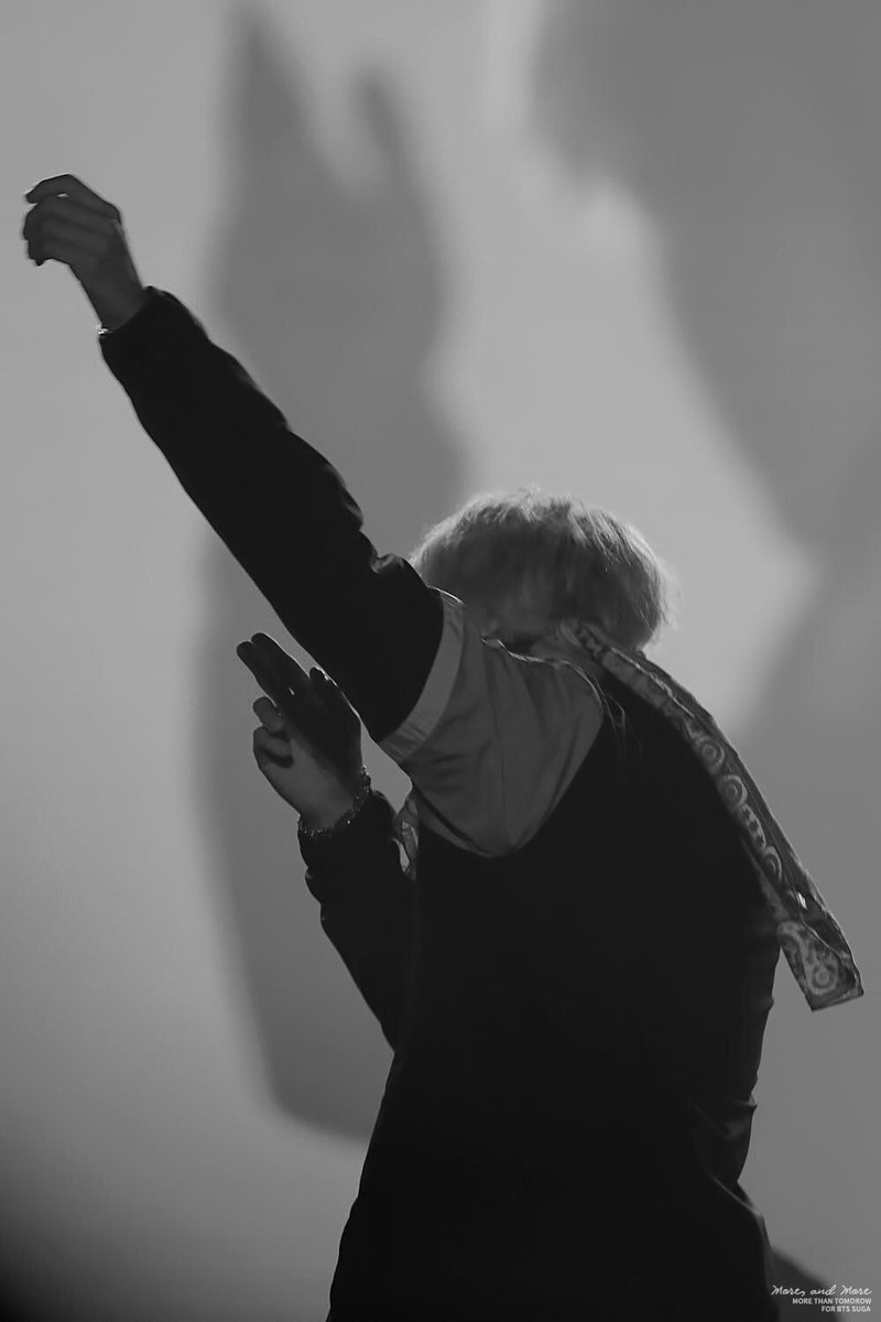 MIC Dropでマイクドロップする瞬間が神ってるミンユンギ氏のマスタニム