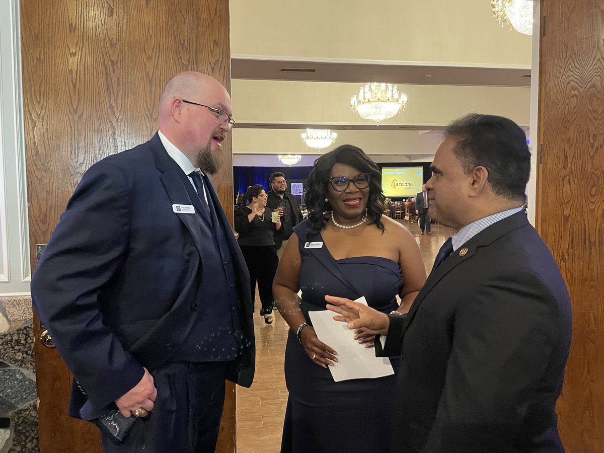 FBC_Judge's tweet photo. Thank you to our community partner, Attack Poverty as they continued to be a thriving source of inspiration and hope for underesourced communities. #helpingothers #attackpoverty #communitypartners https://t.co/zu7DYDIQeU