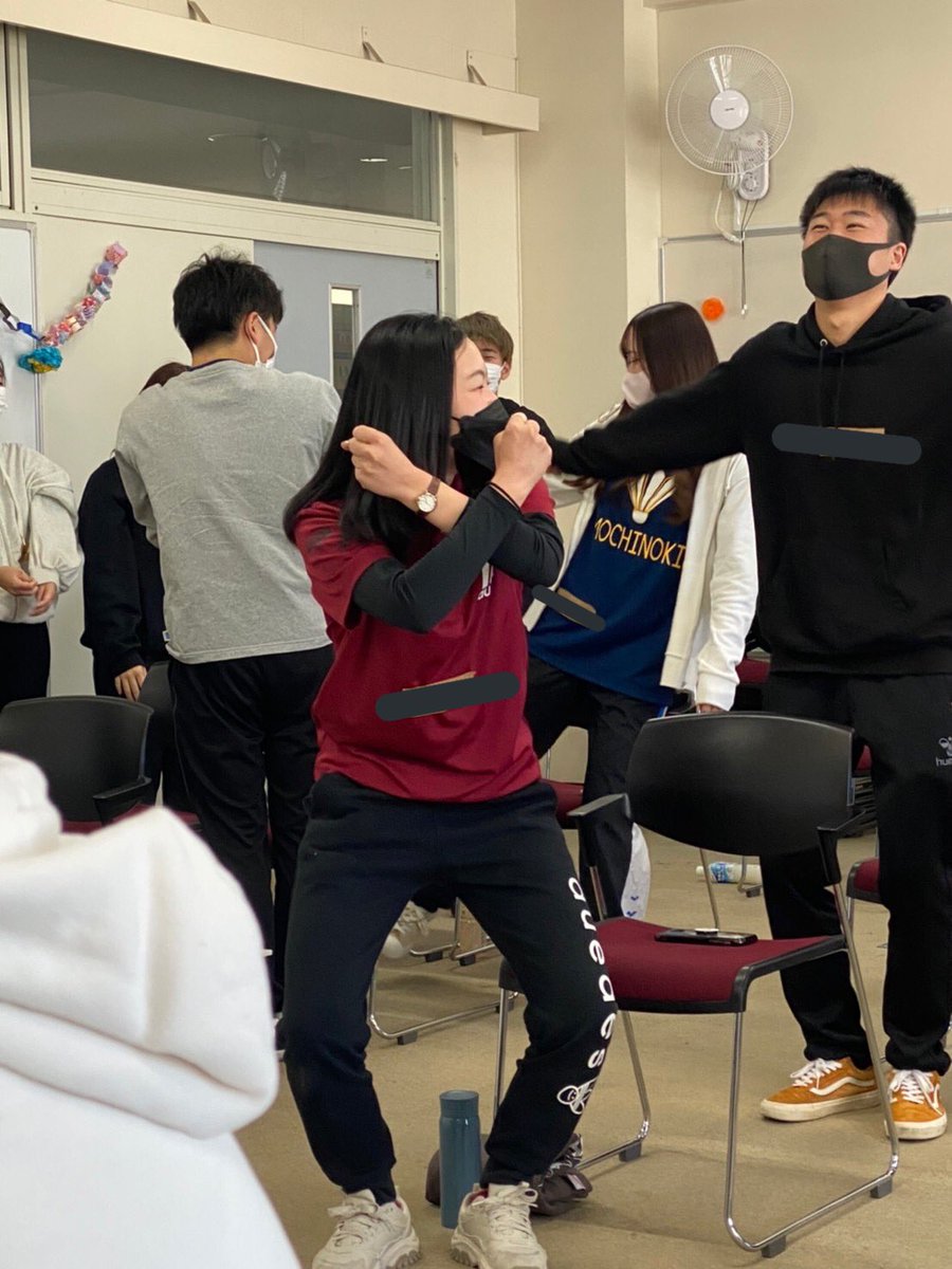 mochinoki_aue's tweet photo. 4年生の先輩方ご卒業おめでとうございます🎉🎊
先週は追いコン&amp;もちのき杯がありました！先輩方との最後のサークル活動、雰囲気もとてもよく、忘れられない思い出になりました😊
これから寂しくなりますが、もちのきらしく元気いっぱいに活動していきます！
ありがとうございました！！！！ https://t.co/cWnhIMFyEz