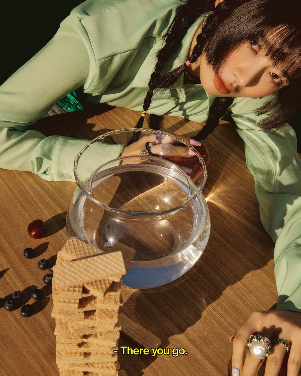 IVEstarship's tweet photo. IVE
THE 2nd SINGLE ALBUM
<LOVE DIVE>

I am wondering where I left my wings...

There you go.

2022.04.05 TUE 6PM (KST)

#IVE #아이브
#REI #레이
#LOVEDIVE #러브다이브 https://t.co/YHyO7FqfrG