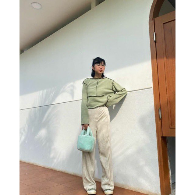 Milktea__aa's tweet photo. Tas calla 
https://t.co/b9lJMG4lOl https://t.co/nmbwyMbj63