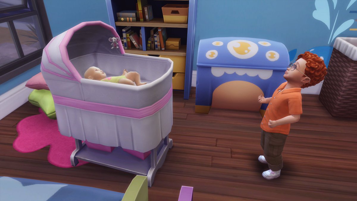 HanbamSims's tweet photo. I haven't captured many pictures because it's just been day-to-day life working hard to get promotions, and teaching Dougie his life skills, but they did have a baby girl so Dougie has a little sister now! #NotSoBerry #TheSims4 https://t.co/O5bdlQPQxn