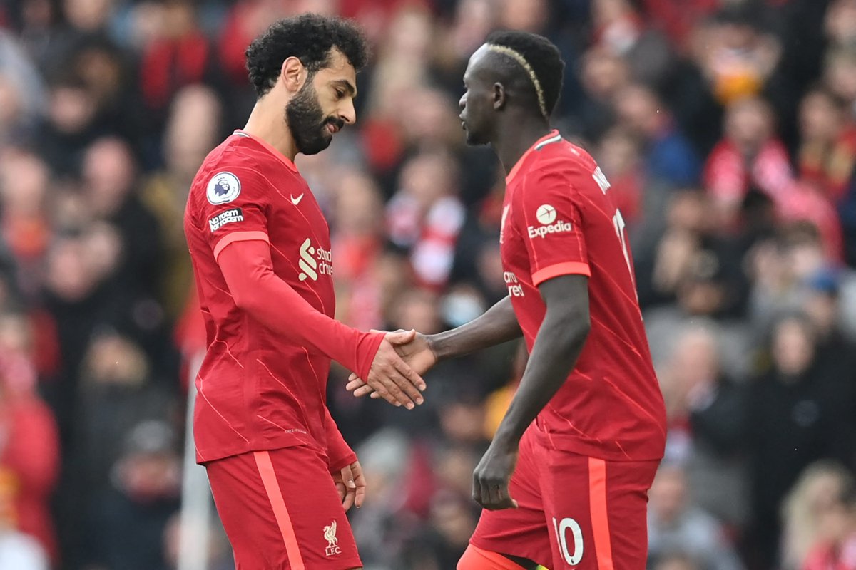 FilGoal's tweet photo. لحظة دخول ساديو ماني بدلا من محمد صلاح 🔴⚽️ https://t.co/TCo5JxRGbl