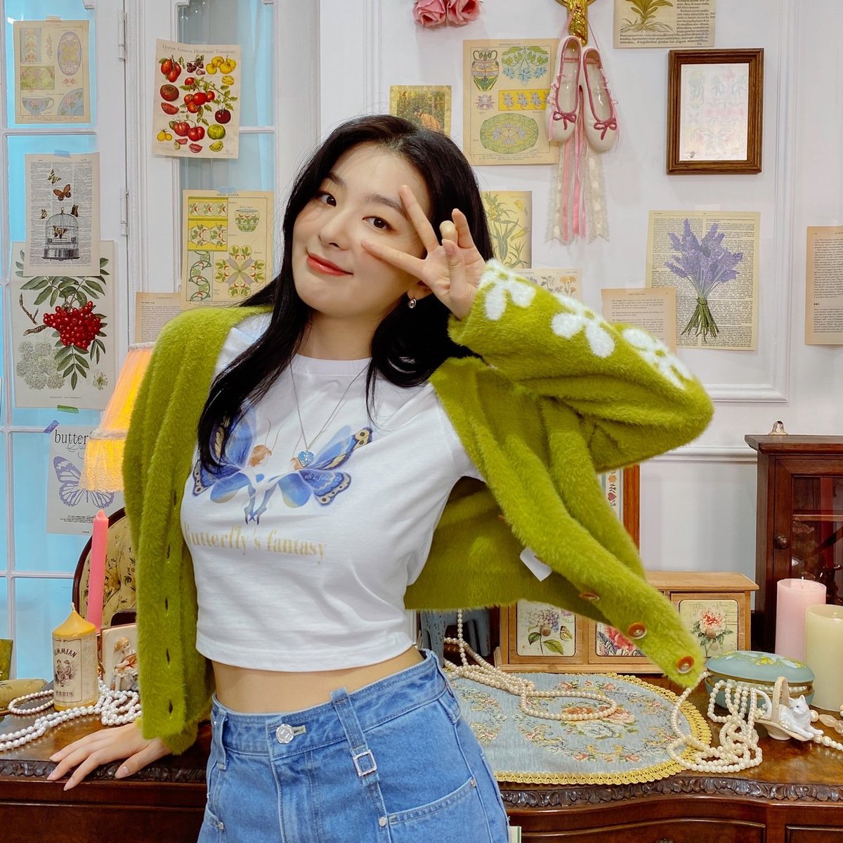 sisseulgi's tweet photo. ...☆

i’m okay, and believe that we will always be okay. cheer up luvies! 💙 https://t.co/PTAszZNekb