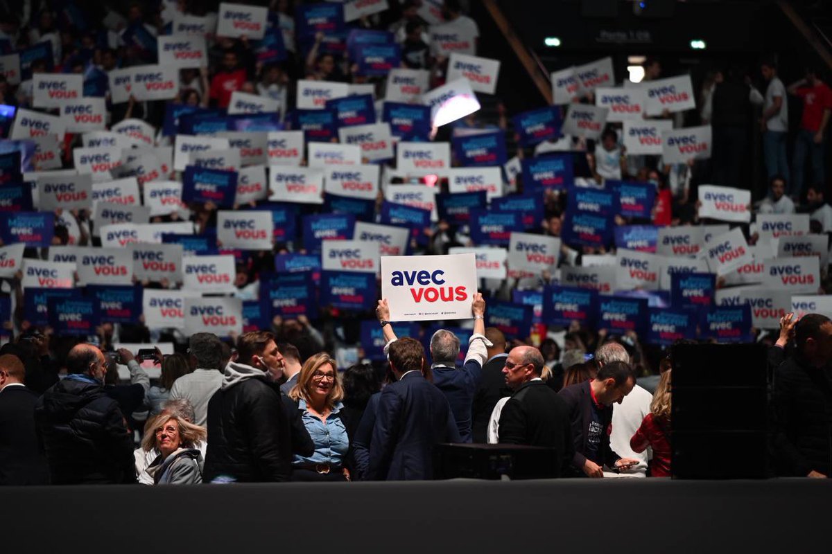 En place ! #MacronArena